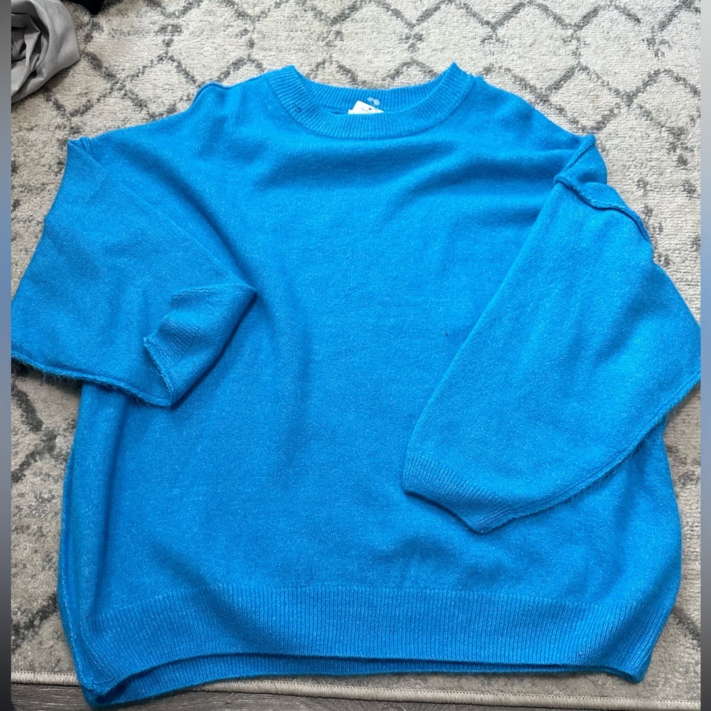 Oversized blue sweater